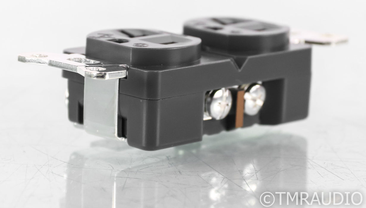 AudioQuest NRG Edison 20 AC Power Wall Outlet