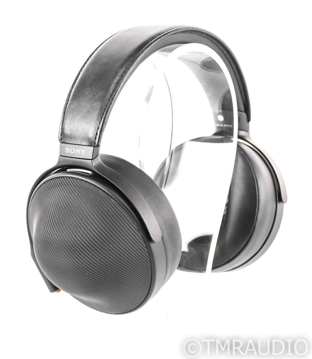 Sony MDR-Z1R Closed Back Headphones; MDRZ1R; Black
