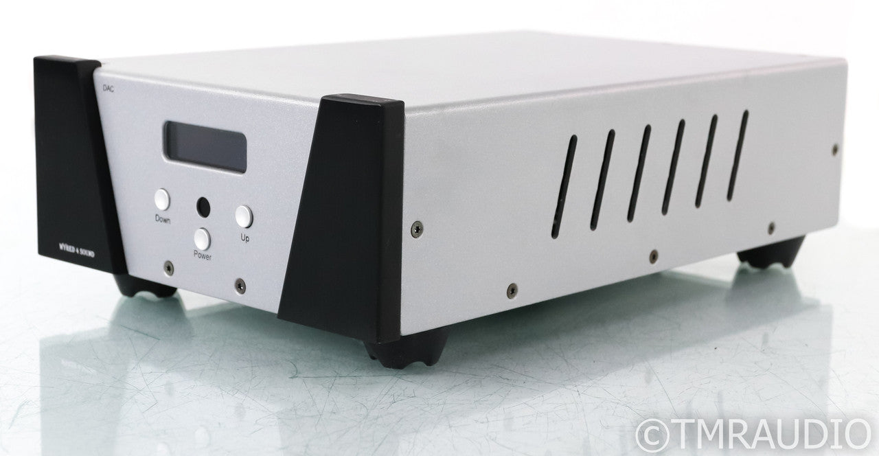 Wyred 4 Sound DAC-2 DSDse DAC; Remote; D/A Converter; Remote; Silver