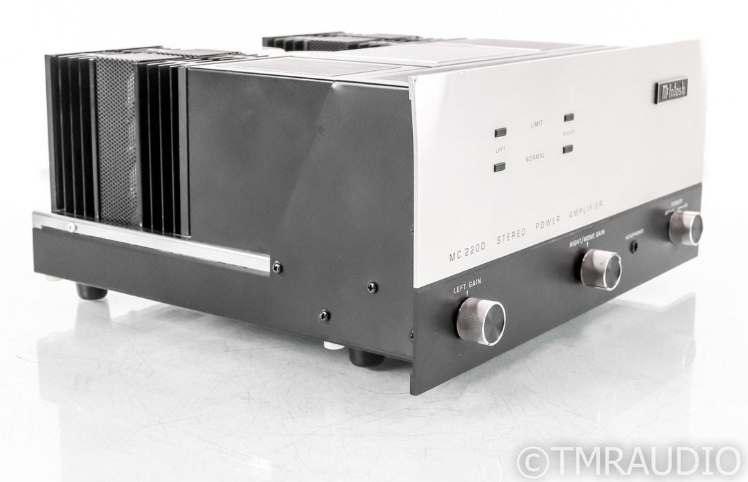 McIntosh MC2200 Vintage Stereo Power Amplifier; MC-2200