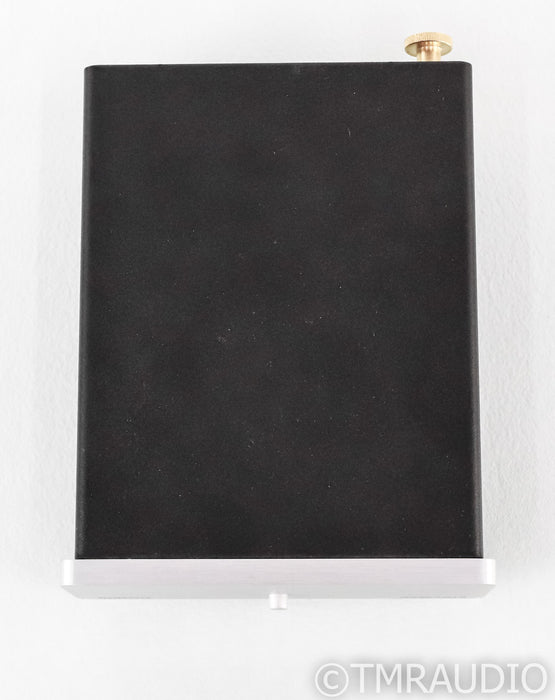 Trigon Vanguard II MM / MC Phono Preamplifier; Volcano II Power Supply