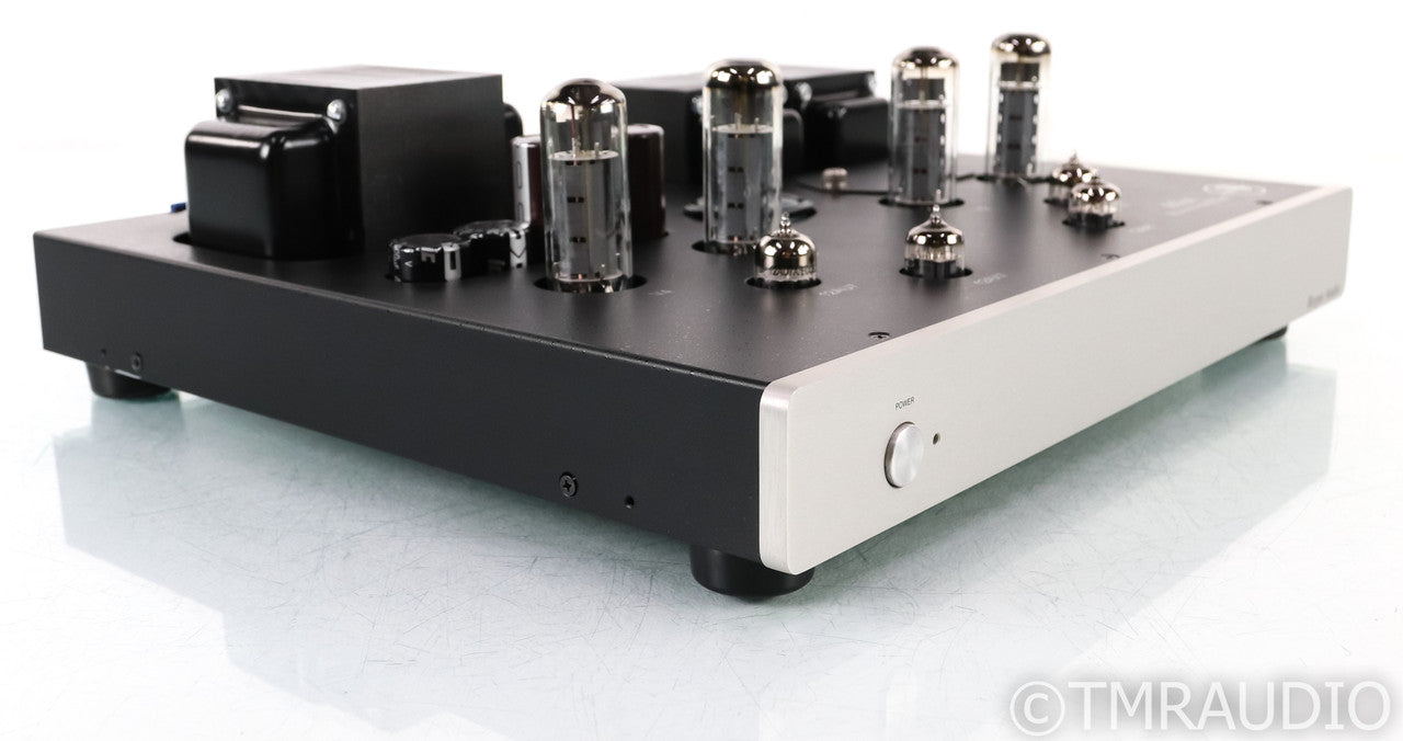 Rogue Audio Magnum Stereo Tube Power Amplifier; Silver
