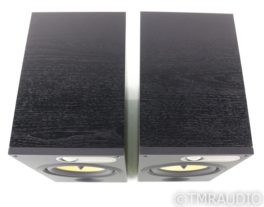 B&W 685 Bookshelf Speakers; Black Pair