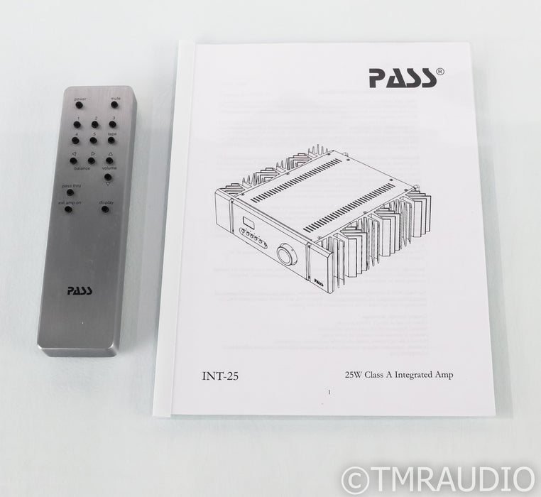 Pass Labs INT-25 Stereo Integrated Amplifier; INT25; Silver; Remote