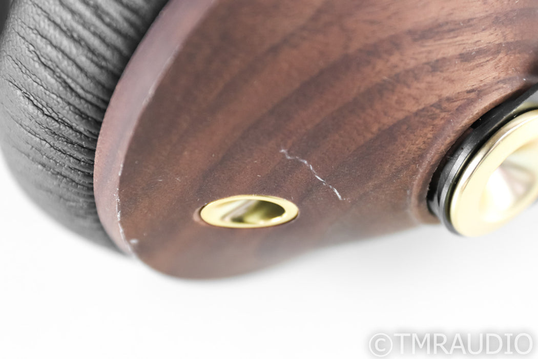 Meze Audio 99 Classics Closed Back Headphones; Walnut Gold (1/0)