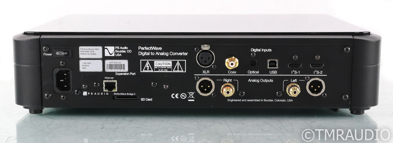 PS Audio PerfectWave DirectStream DAC; D/A Converter; DSD; Black (Used); D/A Converter; DSD; Black (Used)