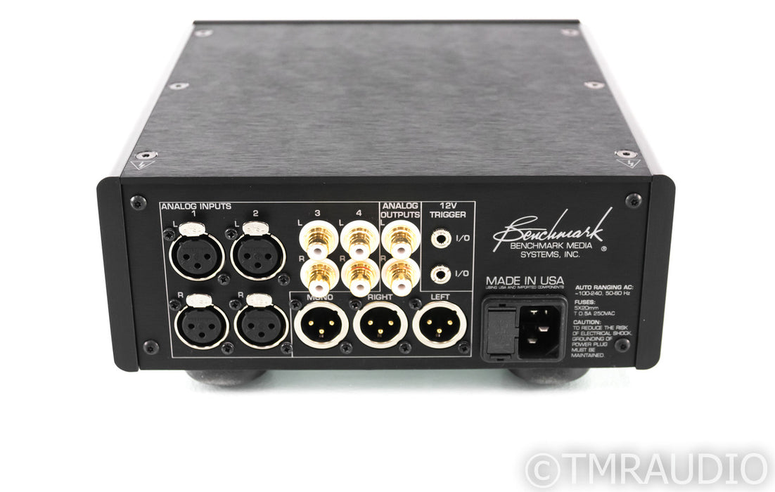 Benchmark LA4 Stereo Preamplifier; Remote; LA-4 (Low Hours)