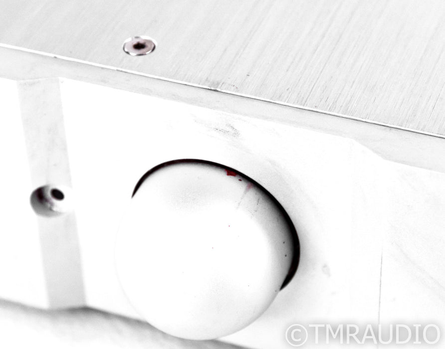 Auralic Vega DAC; D/A Converter; Remote