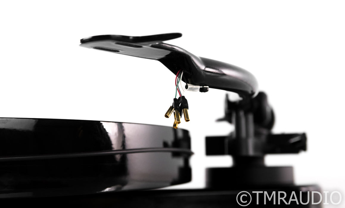 Pro-Ject RPM 1 Carbon Turntable; Piano Black (No Cartridge)