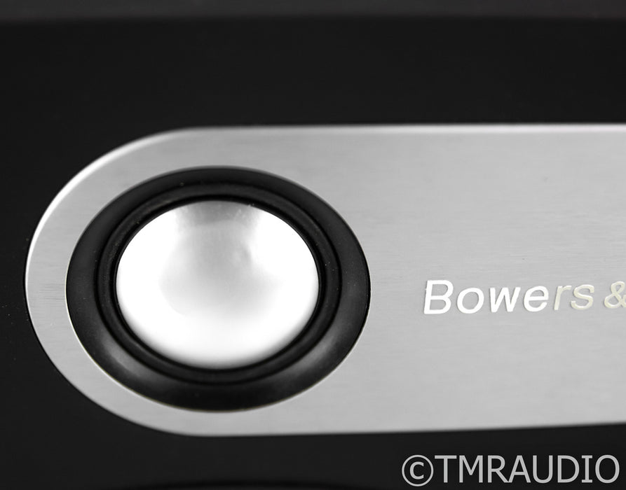 B&W 685 Bookshelf Speakers