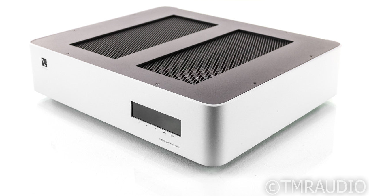 PS Audio PerfectWave Power Plant 3 Power Conditioner; AC Line Regenerator; P3