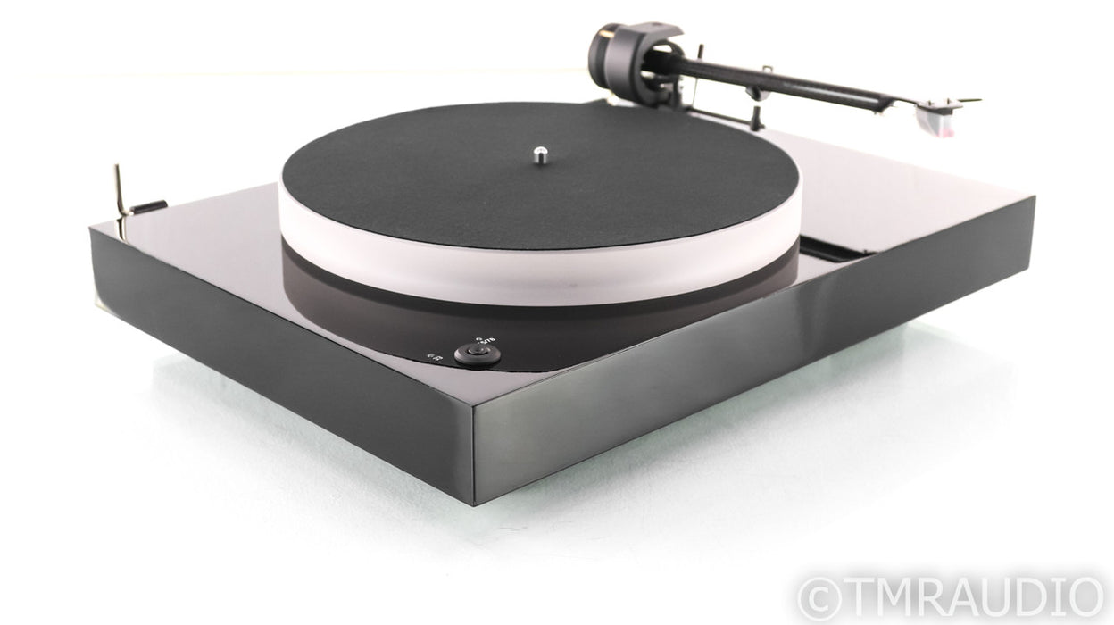 Pro-Ject X2 Turntable; Piano Black; Moonstone Cartridge
