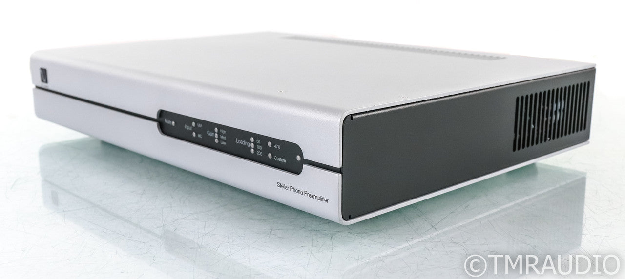 PS Audio Stellar Phono MM / MC Phono Preamplifier; Remote; Silver (Used)