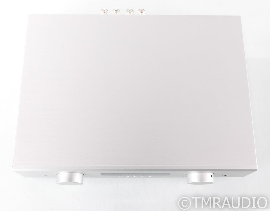 AVM Audio Evolution A3.2 Stereo Integrated Amplifier; A-3.2; Remote