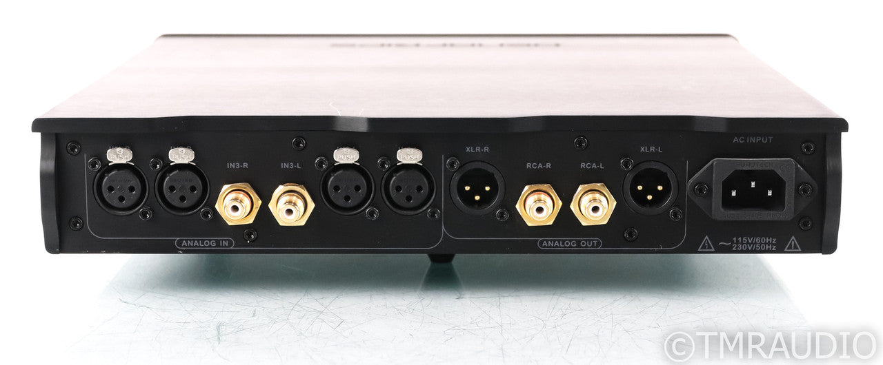 Denafrips Hestia Stereo Preamplifier; Black; Remote