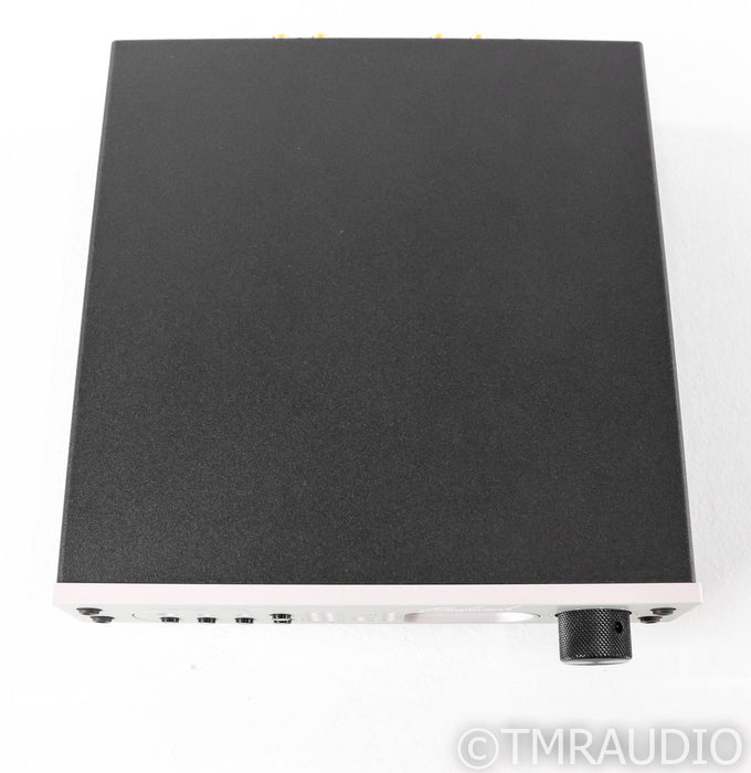 Benchmark Media DAC2 DX DAC; D/A Converter; DSD; Silver; Remote