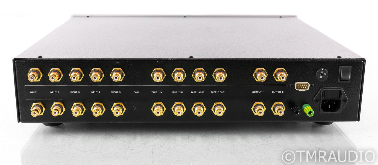 Goldmund Mimesis 27 Stereo Preamplifier; Remote; Silver