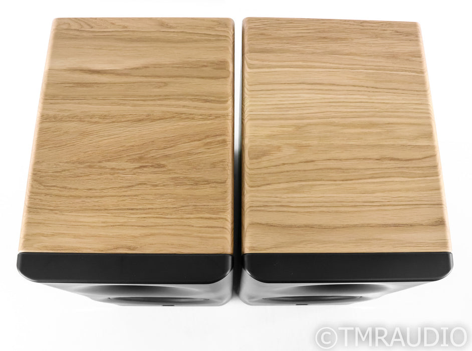 Dutch & Dutch 8C Active Bookshelf Speakers; 8-C; Black & Oak Pair