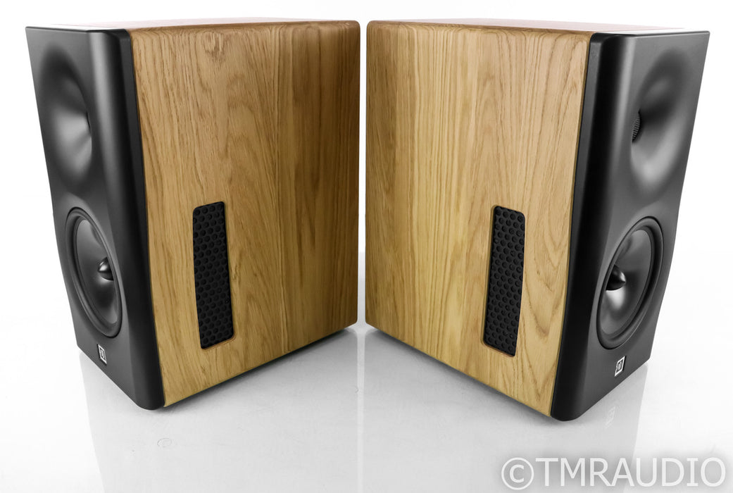 Dutch & Dutch 8C Active Bookshelf Speakers; 8-C; Black & Oak Pair