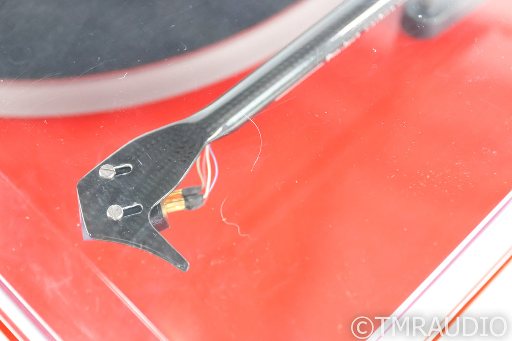 Pro-Ject Debut Carbon Esprit SB Turntable; Ortofon 2M Blue MM Cartridge; Red