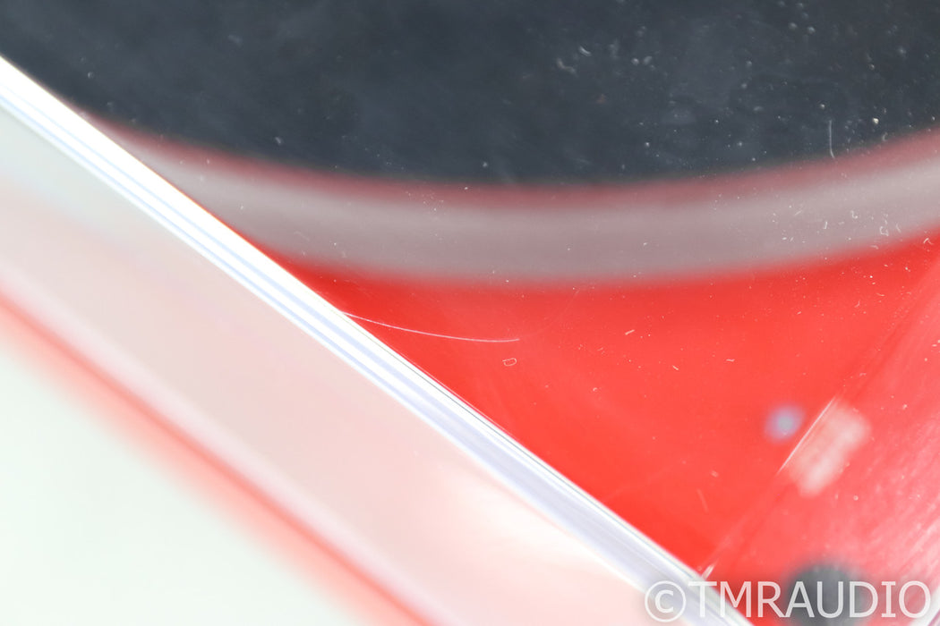 Pro-Ject Debut Carbon Esprit SB Turntable; Ortofon 2M Blue MM Cartridge; Red