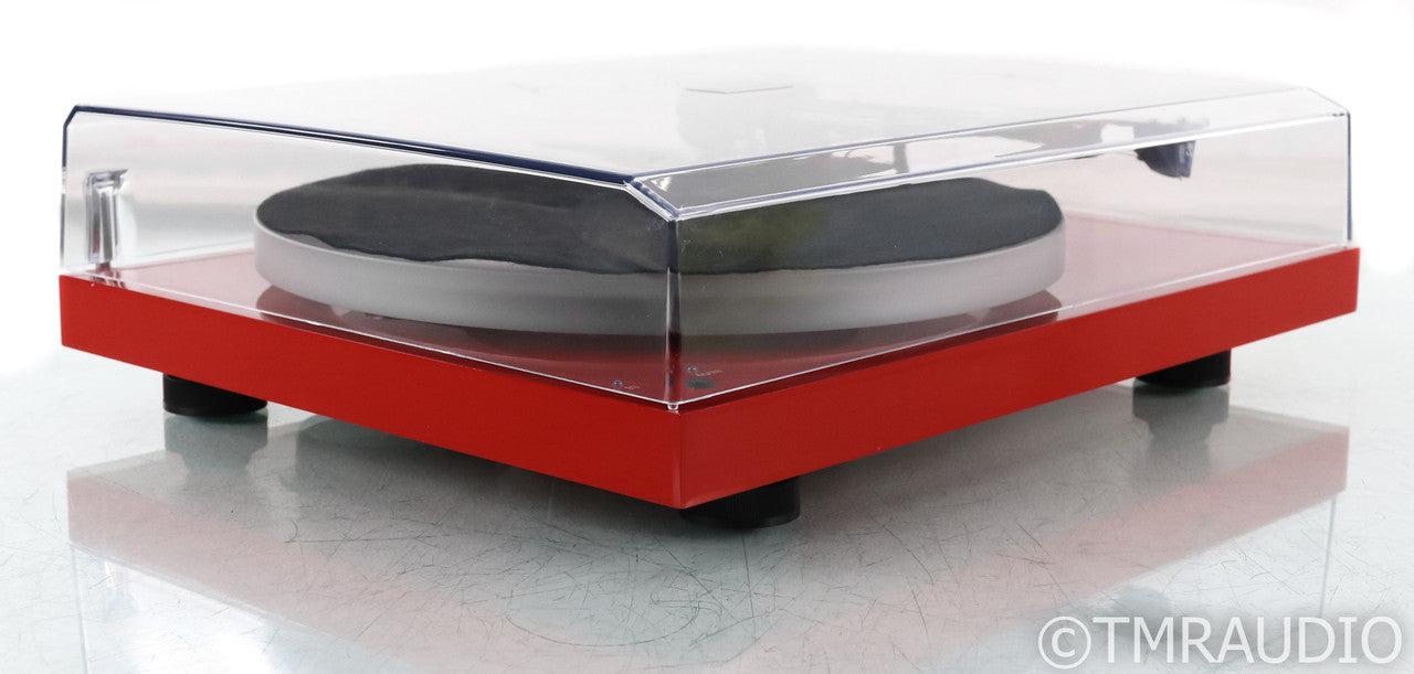 Pro-Ject Debut Carbon Esprit SB Turntable; Ortofon 2M Blue MM Cartridge; Red