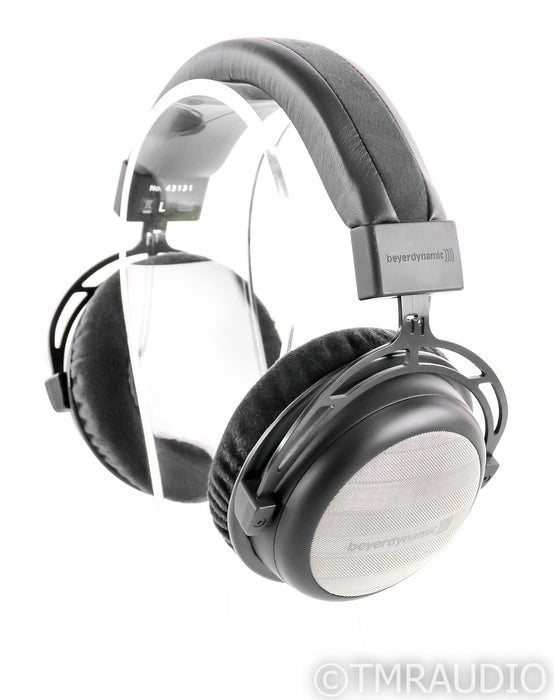 Beyerdynamic T1 2nd Gen Closed Back Headphones; Gen2; Black