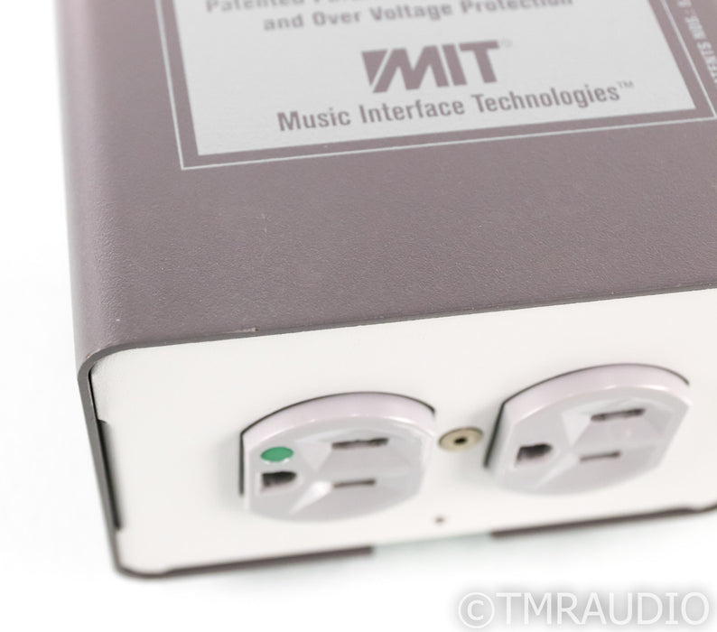 MIT Z Stabilizer MKIII HG AC Power Line Conditioner; Silver