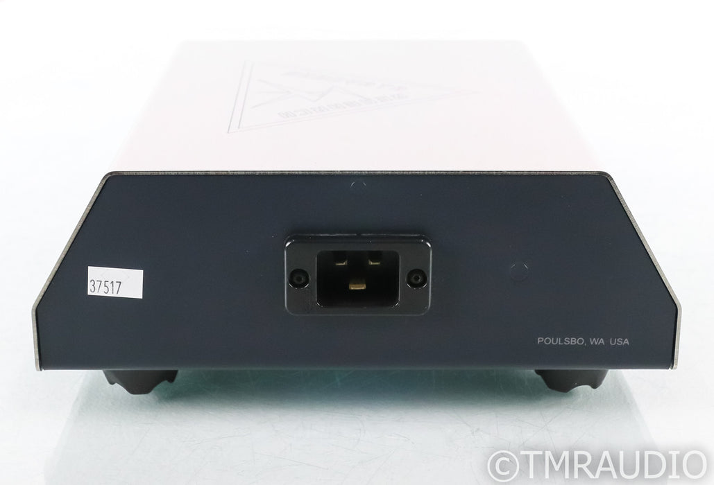 Shunyata Research Hydra Alpha Model 2 AC Power Line Conditioner