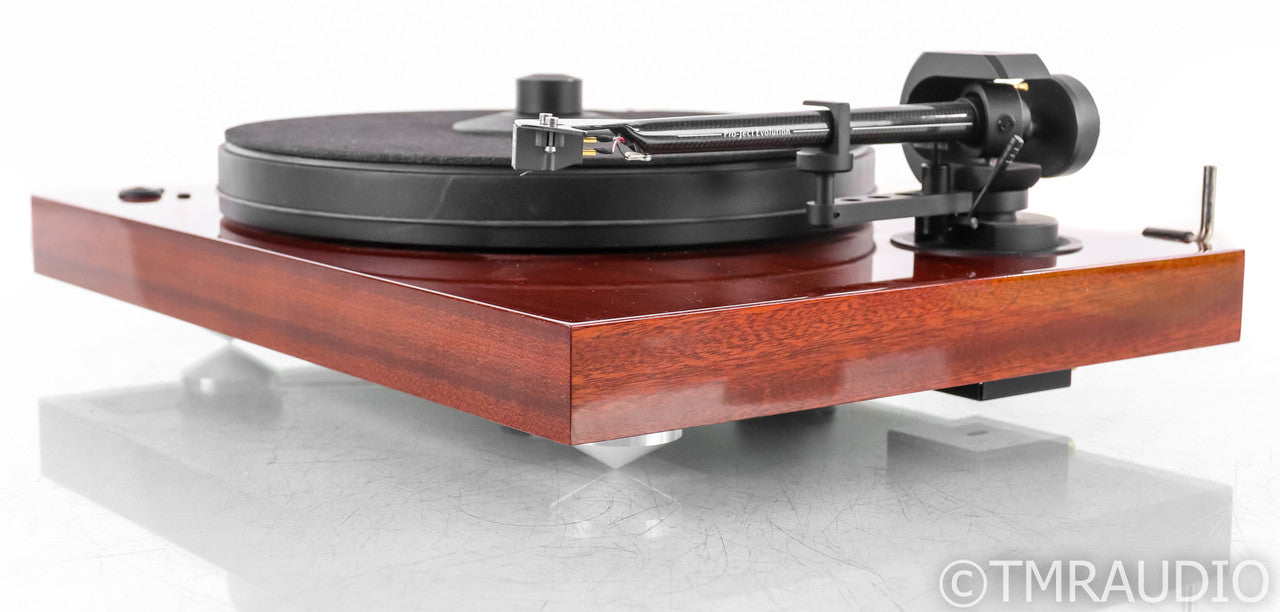 Pro-Ject 2-Xperience SB DC Belt-Drive Turntable; Sumiko Blue Point No. 2