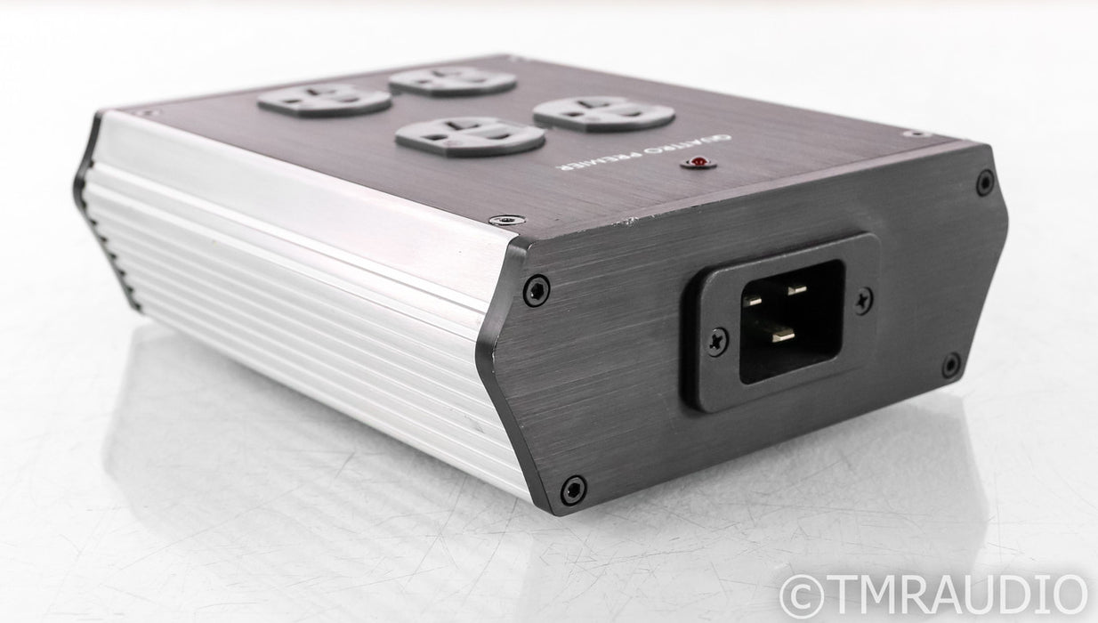 Pangea Quattro Premier AC Power Line Distributor (1/1)