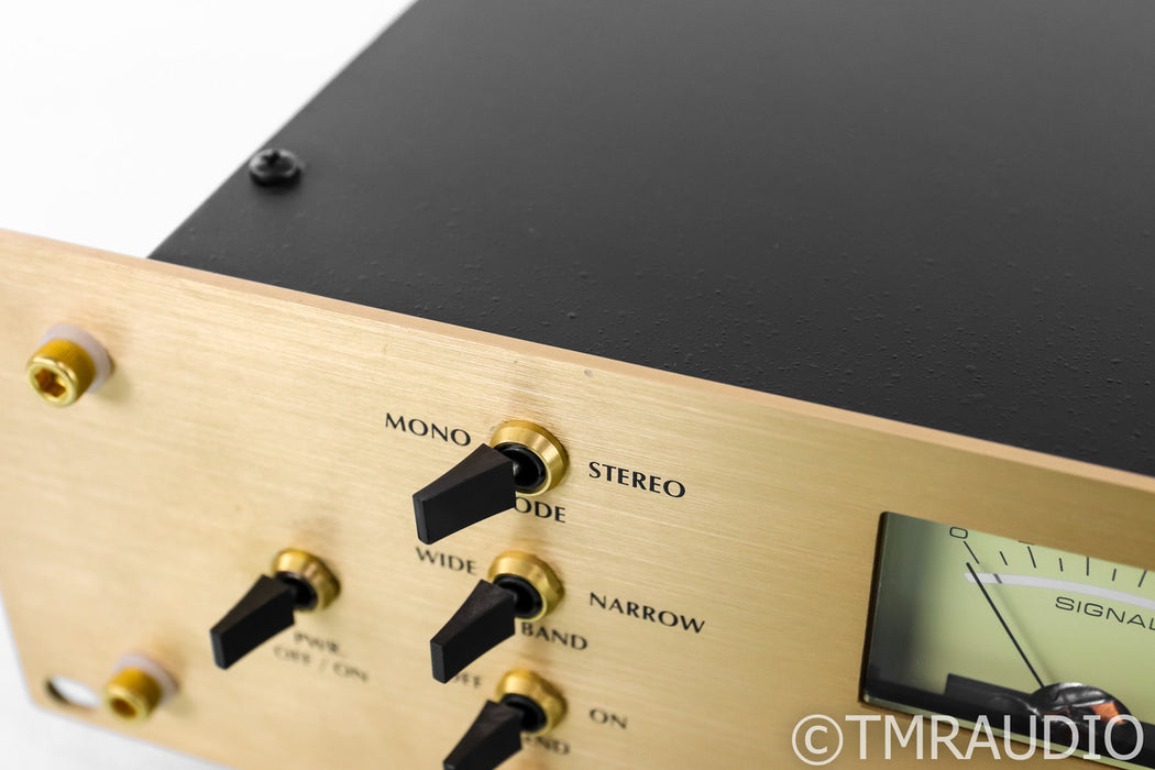 Magnum Dynalab FT 101A Vintage FM Tuner; FT101A; Gold