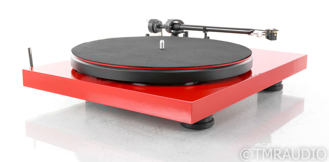 Pro-Ject Debut Carbon Evo DC Turntable; Carbon Tonearm; Hana ML Cartridge; Carbon Tonearm; Hana ML Cartridge