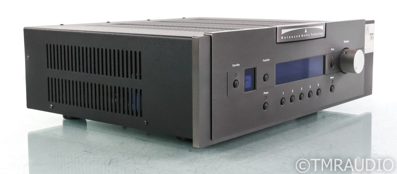 BAT VK-30 Stereo Tube Preamplifier; VK30; Remote; VK30; Remote