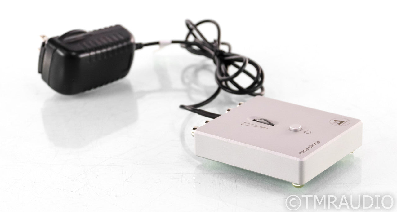 Clearaudio Nano Phono V2 MM / MC Phono Preamplifier