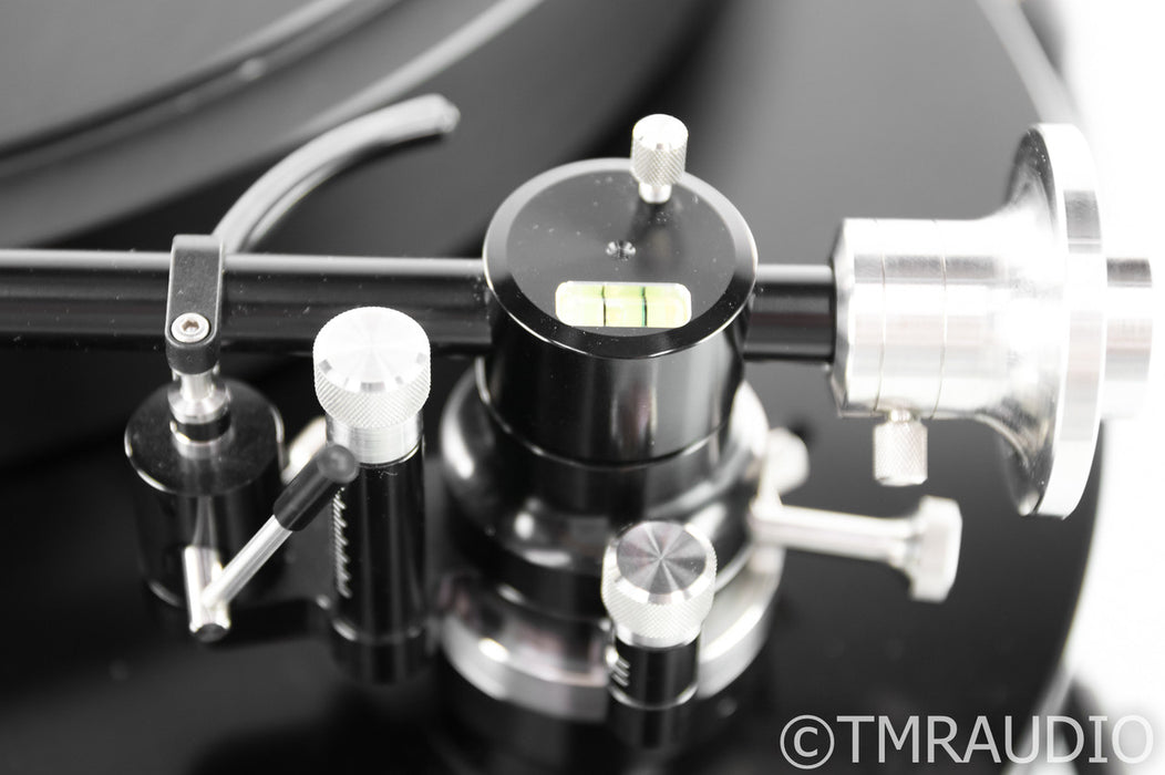 AMG Giro GT9 Belt Drive Turntable; 9WT Turbo Tonearm; AMG Teatro MC Cartridge