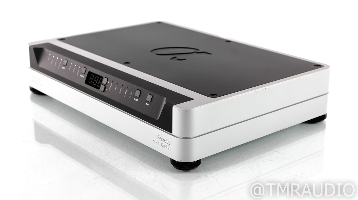Berkeley Audio Design Alpha Reference Series 1 DAC; D/A Converter; Remote