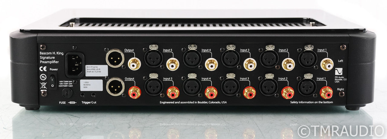 PS Audio BHK Signature Hybrid Tube Preamplifier; Black; Remote (Used)