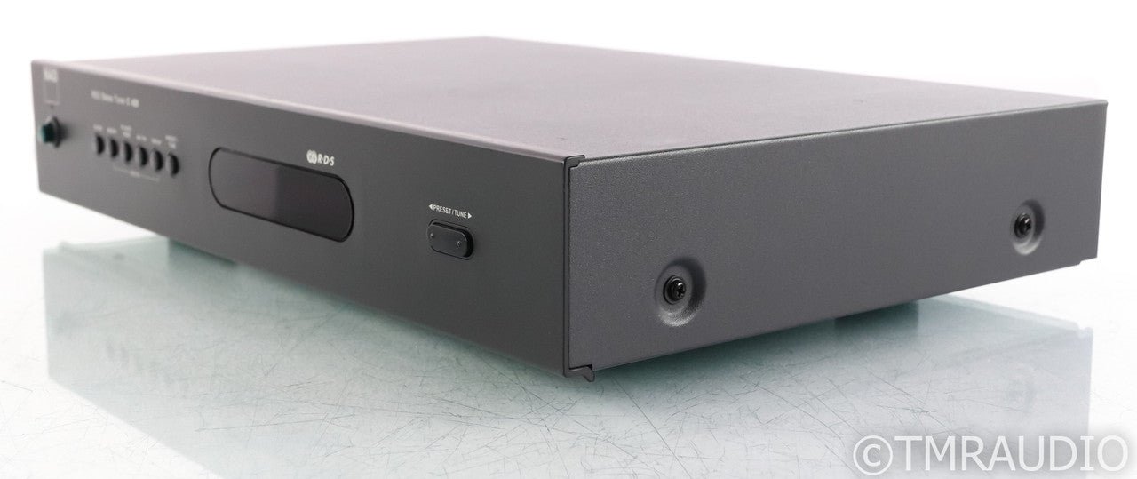 NAD C420 AM / FM Tuner