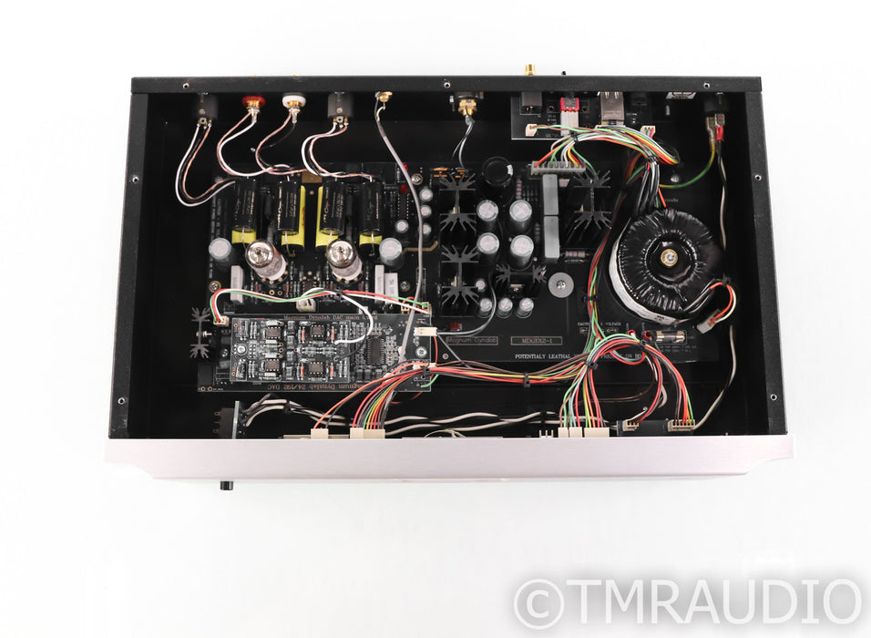 Magnum Dynalab MD807 Tube Network Streamer; Silver (No Remote)