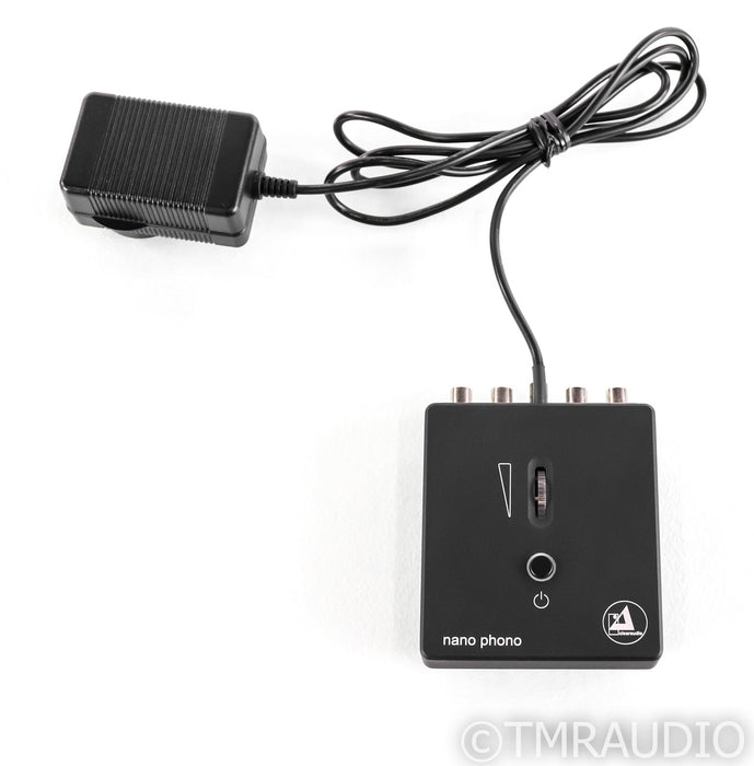 Clearaudio Nano Phono V2 MM / MC Phono Preamplifier; Black (Open Box)