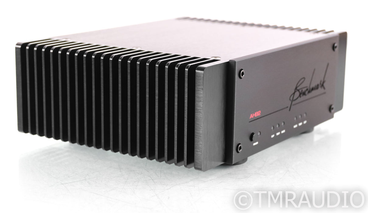 Benchmark AHB2 Stereo Power Amplifier; Black
