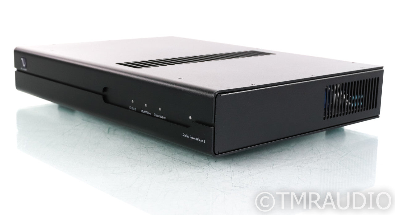 PS Audio Stellar PowerPlant 3 AC Power Line Conditioner; Remote (Used)