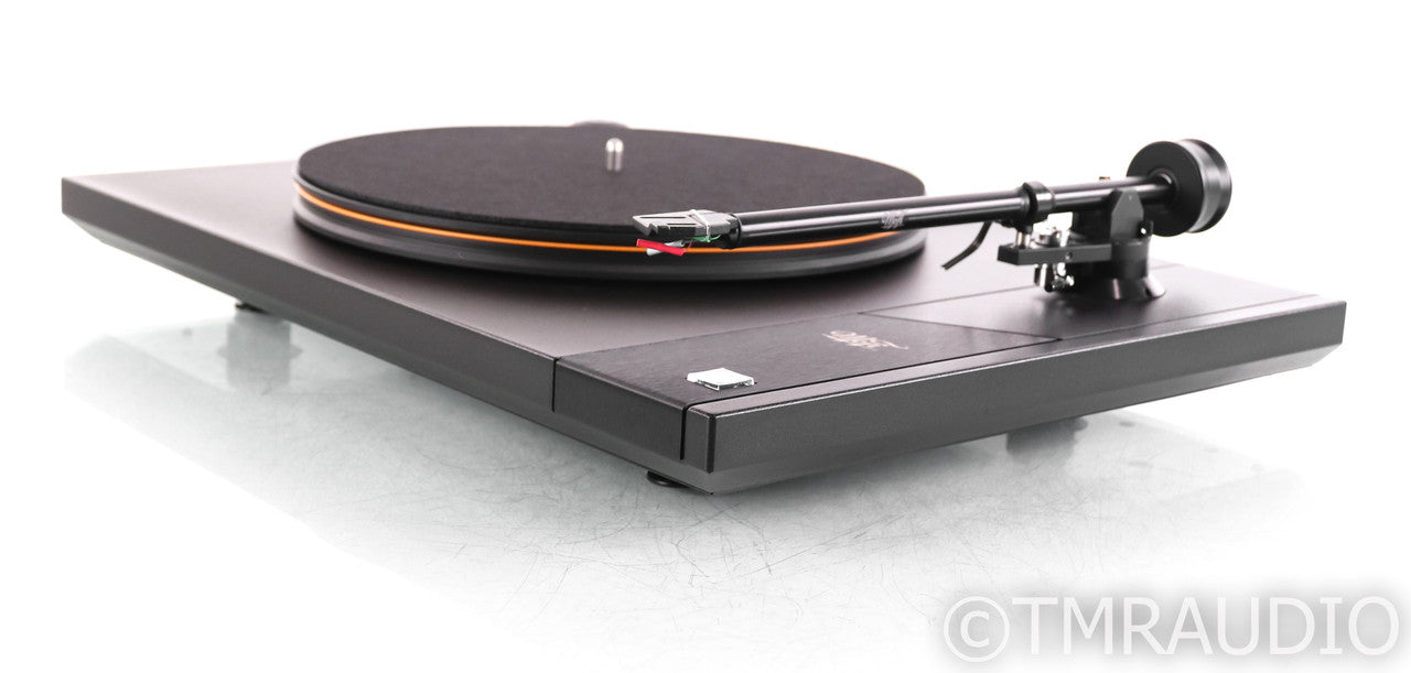 MoFi StudioDeck+M Belt Drive Turntable; MoFi MasterTracker MM Cartridge