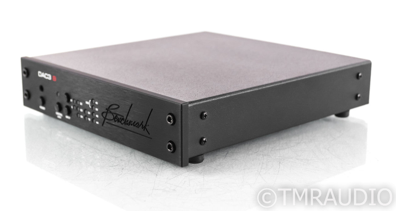 Benchmark DAC3 B DAC; D/A Converter; Black; Remote