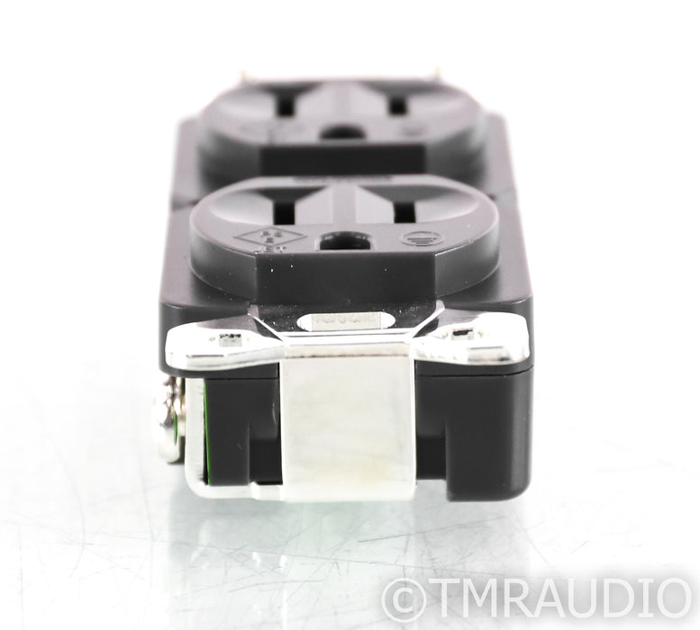 AudioQuest NRG Edison 15 AC Duplex Wall Outlet; Low Z (Open Box)