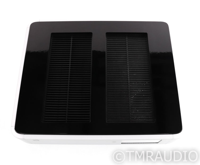 PS Audio PerfectWave Power Plant 5 Power Conditioner; AC Regenerator; P5 (Used)