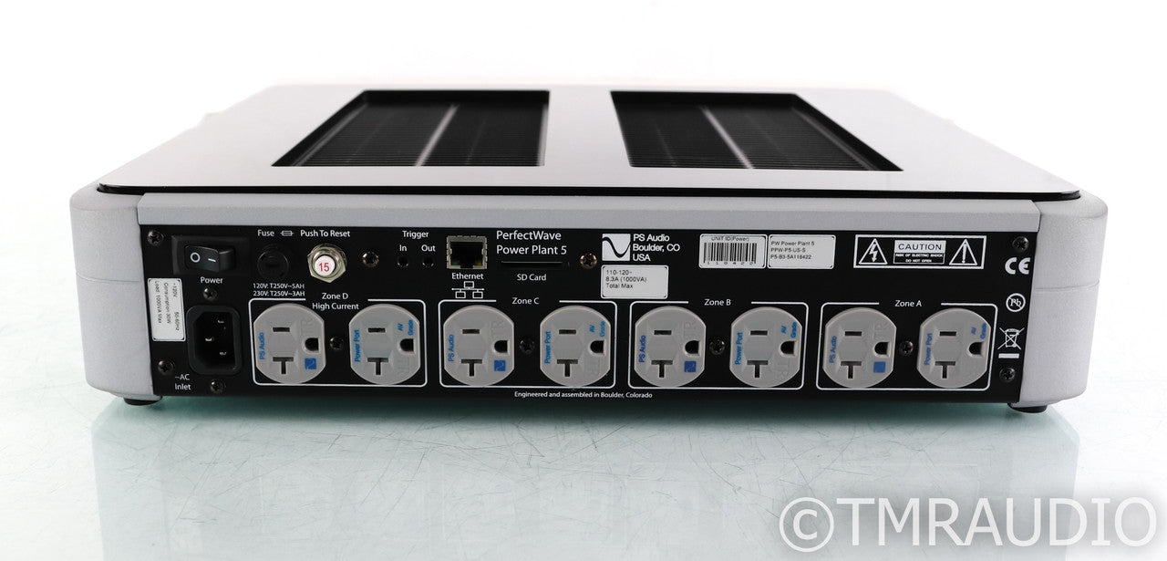 PS Audio PerfectWave Power Plant 5 Power Conditioner; AC Regenerator; P5 (Used)