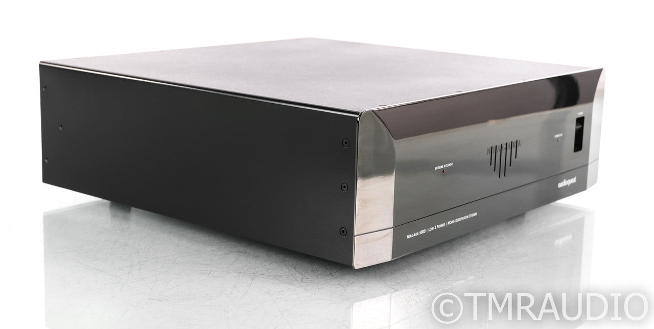 AudioQuest Niagara 5000 AC Power Line Conditioner; 20A (Open Box)