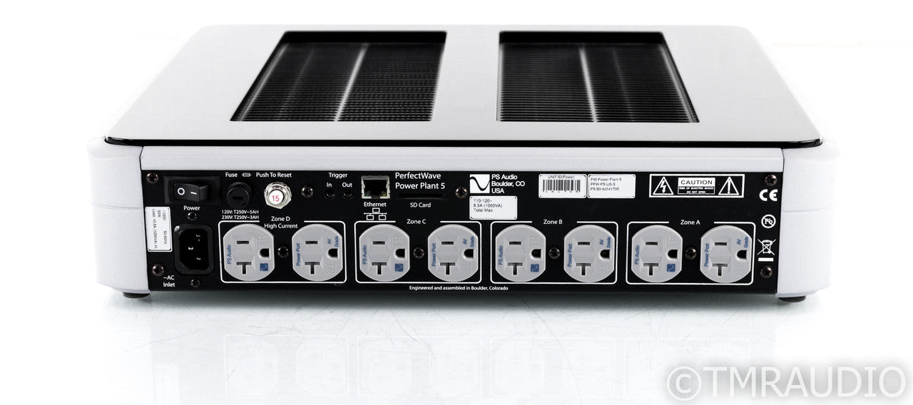 PS Audio PerfectWave Power Plant 5 Power Conditioner; AC Regenerator; P5 (Used)